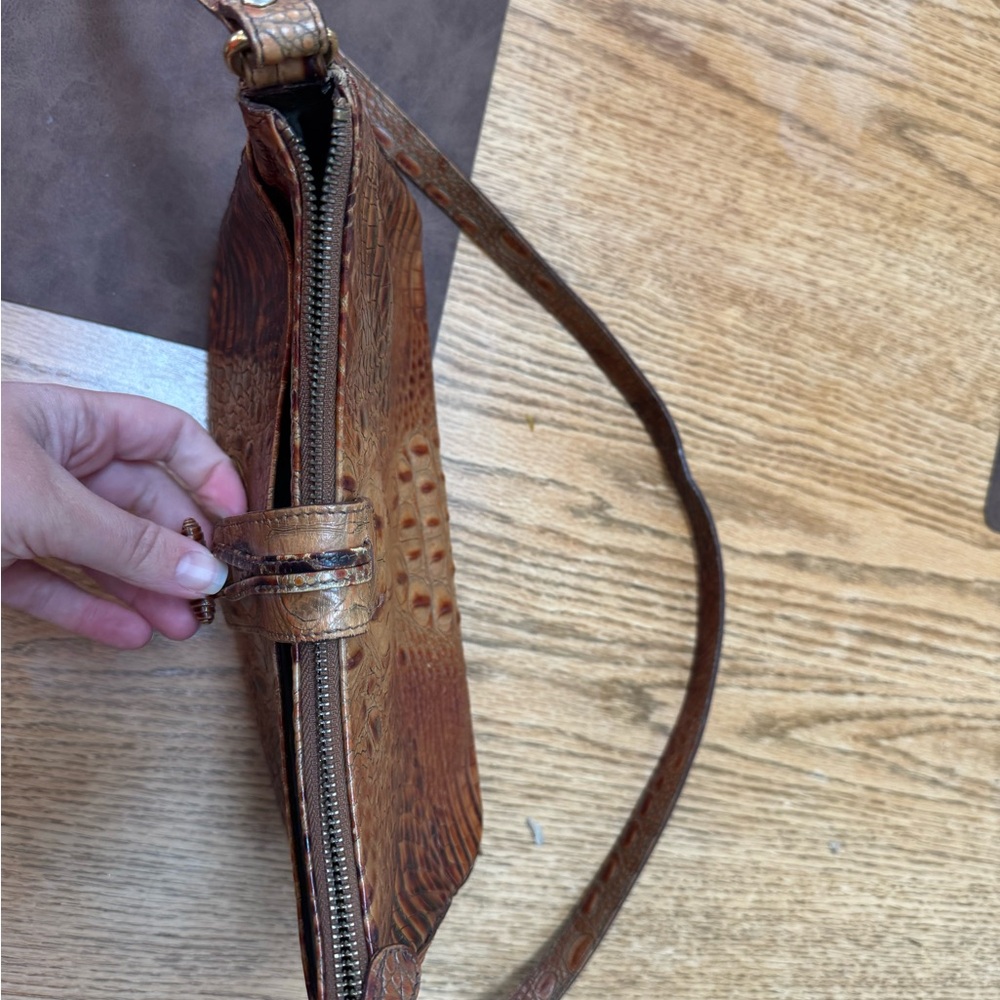 Brahmin Elegant Brown Crocodile Pattern Women's Bag - Melbourne - Picture 4 of 6